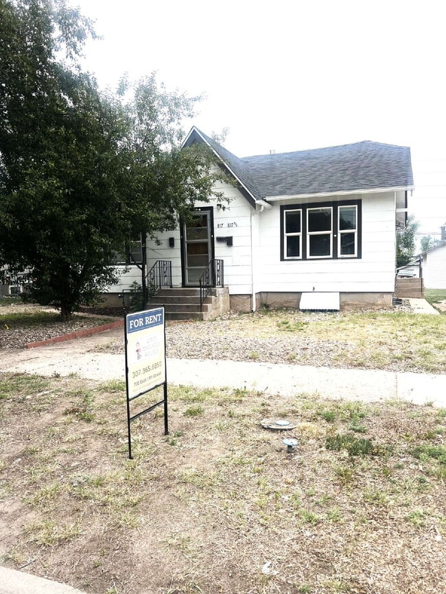 Building Photo - Cute 1 bedroom, 1 bath house close to downtown