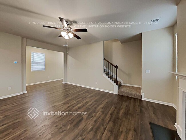 Photo - 2131 Theberton Trail