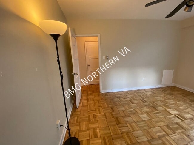 2130 N St NW