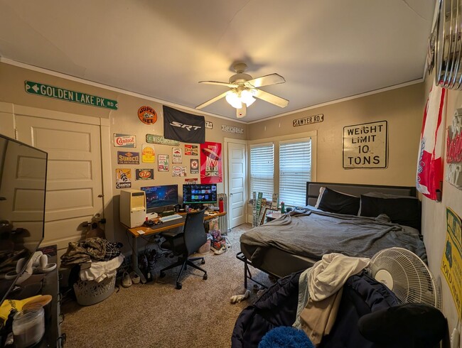 Photo - 2830-2830 N Maryland Ave