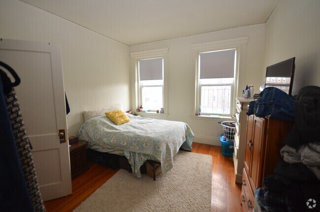 Building Photo - 1353 Commonwealth Ave Unit 18 Rental