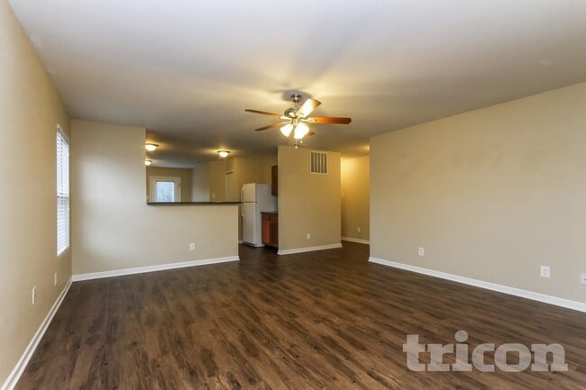Photo - 1615 Blue Grass Pkwy