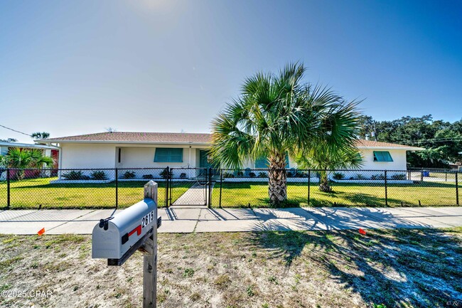 Photo - 2615 11th St Casa