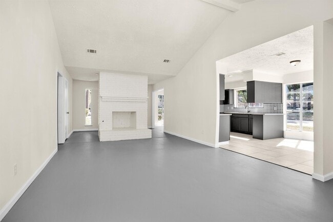 Photo - 2126 Millhouse Rd