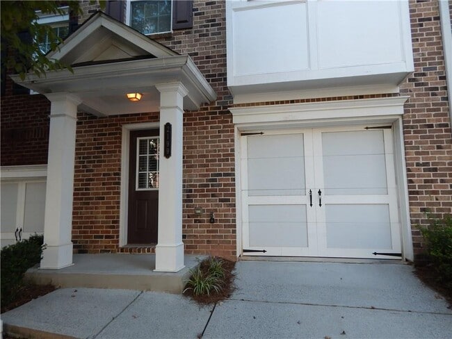 2199 Landing Walk Dr
