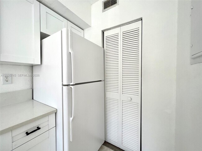 Photo - 444 NW 84th St