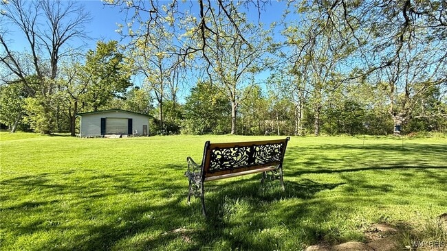 Photo - 2305 Lockport Rd