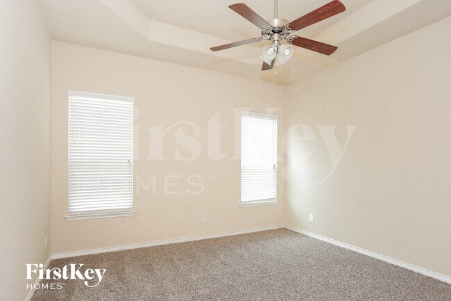 Photo - 921 Lake Cypress Ln