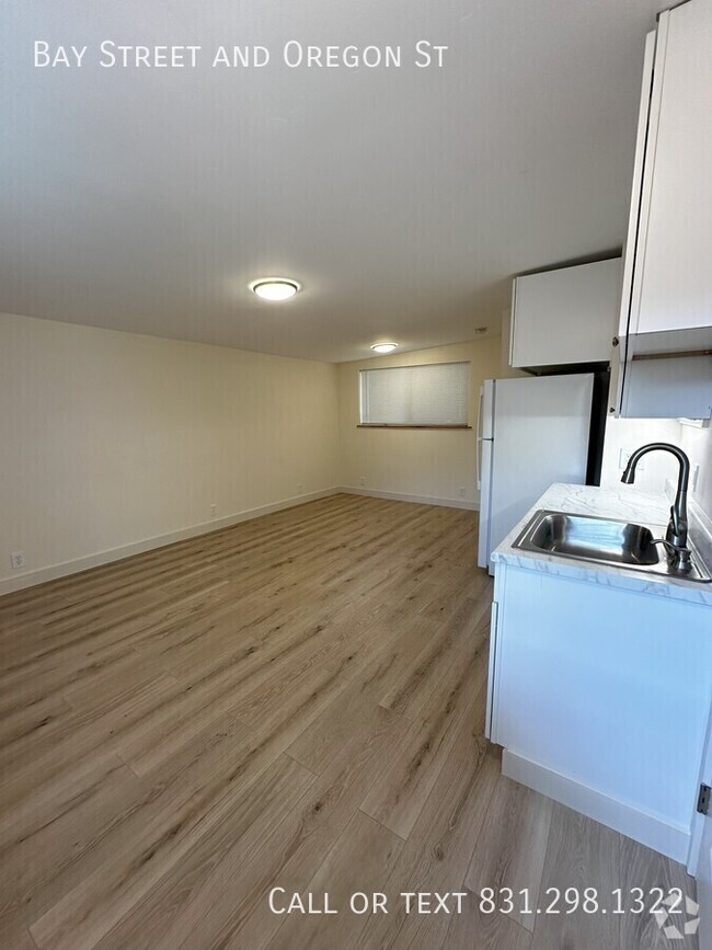 Building Photo - Convenient Studio Living in Wilkes Circle,... Rental