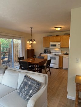 Photo - 1761 St Joseph St