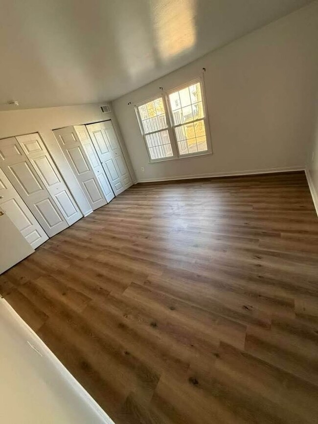 Photo - 728 Quince Orchard Blvd Unit T2