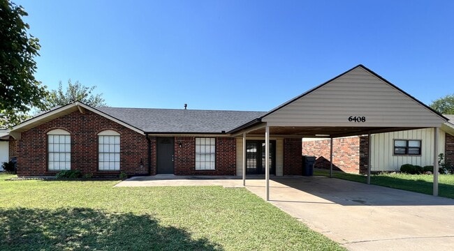 Building Photo - 6408 NW Oak Ave Rental