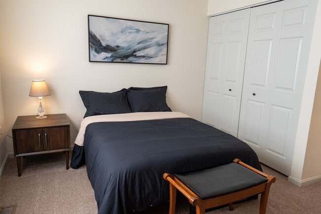 Bedroom 2 - 3270 Greenwich Ct Unit CT