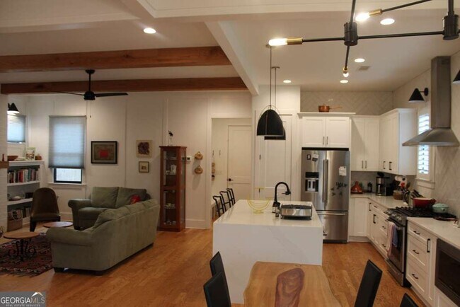 Photo - 232 Wilbur Ave SE