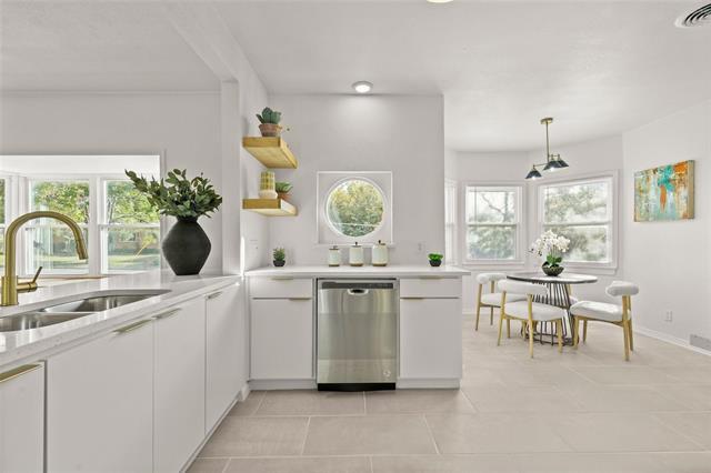 Photo - 7323 Daingerfield Dr