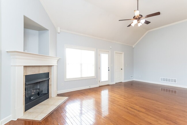 Photo - 3317 Champion Hills Dr