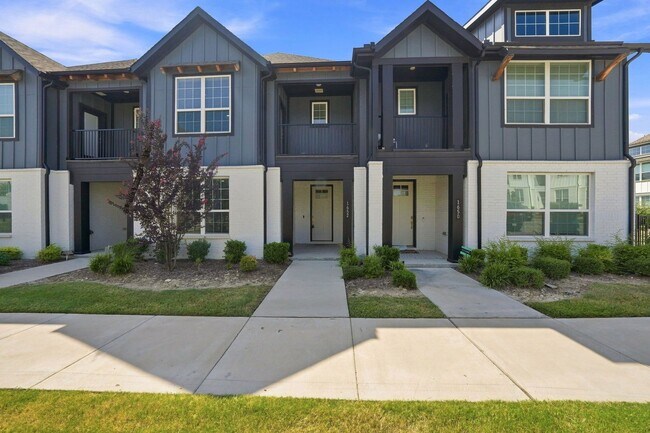 Photo - 1652 Jessica Dr