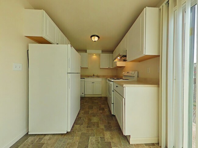 Photo - 2 Bedroom Apartment ~ Centrally Located ~ Philomath Unit 1909 Main Street #H