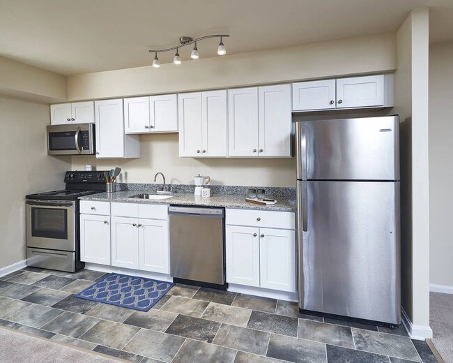 Building Photo - Dublin Village Rental