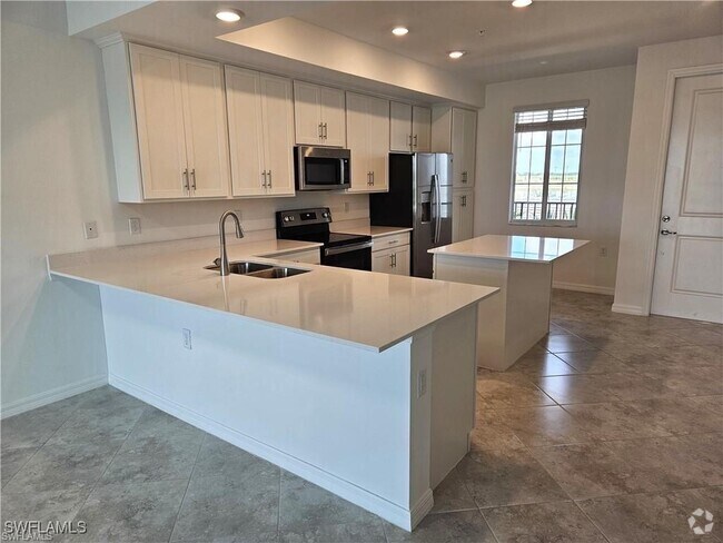 Building Photo - 6046 National Blvd Unit 415 Rental