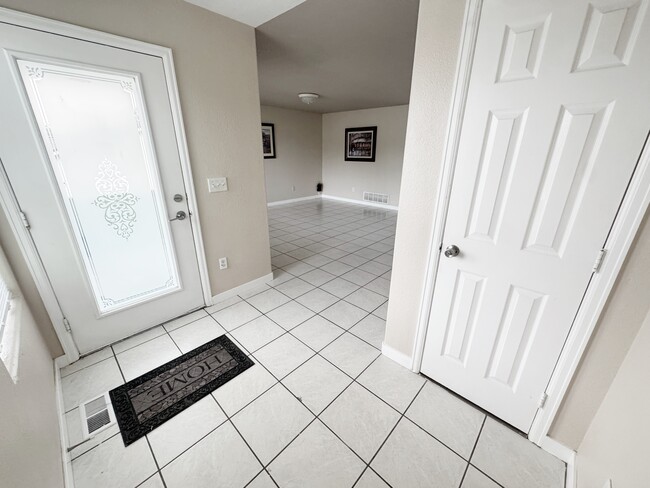 Photo - 2132 Fairplay St Unidad Upper Level