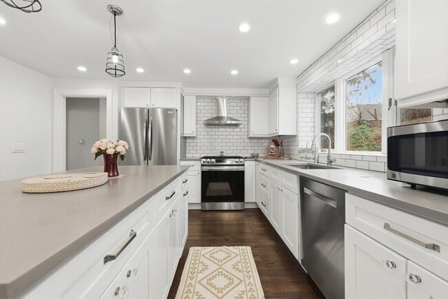 Photo - 30 Allandale St
