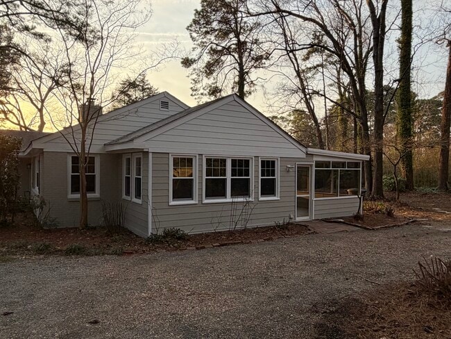 Photo - 536 Cavalier Dr