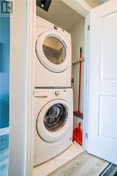 Photo - 9618 Yonge St Unit 1015