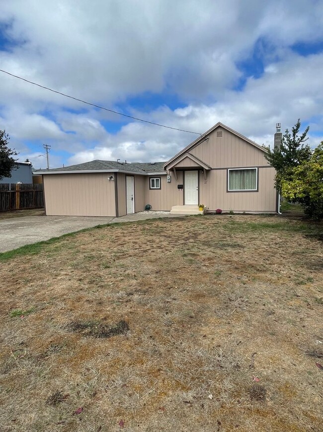 Photo - Convieniently located charming home with m...