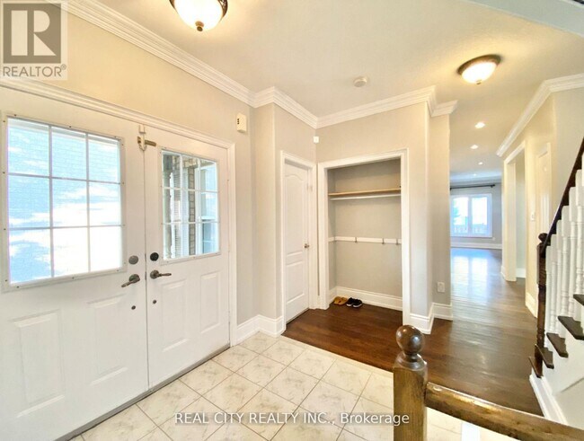 Photo - 830 Old Derry Rd