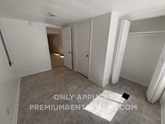 1137 S Christiana Ave