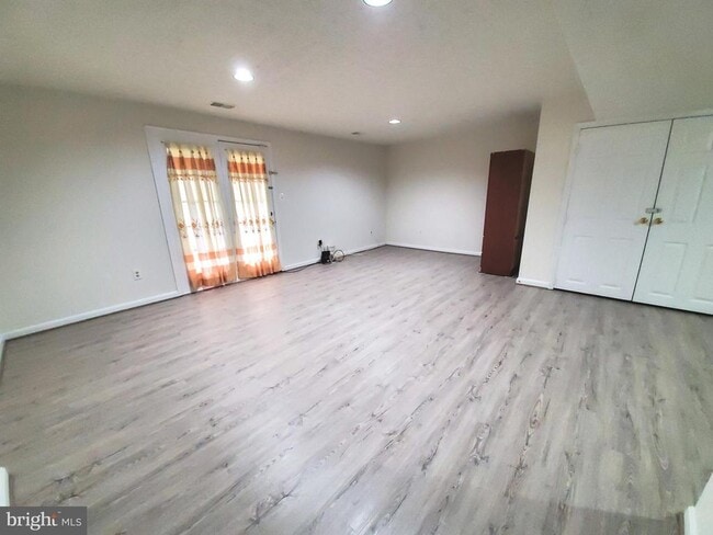 Photo - 7495 Digby Grn