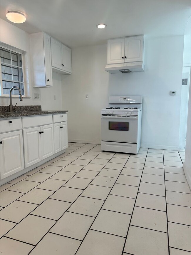 Photo - Conveniently located home