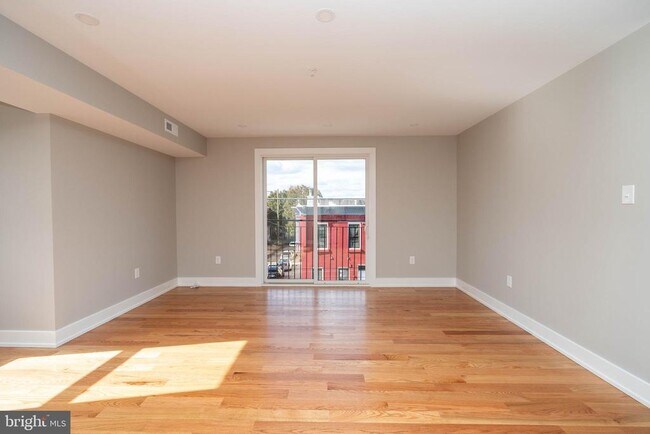 Photo - 1711 S 5th St Unit 4-5