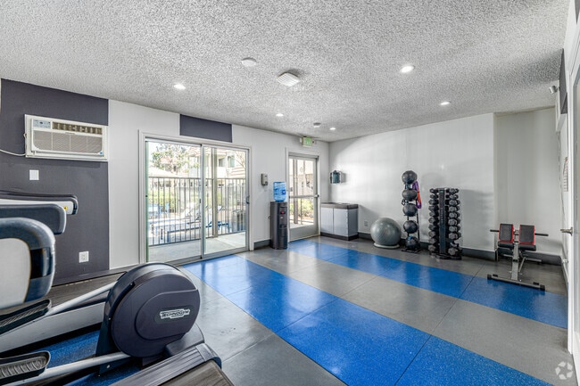 Fitness Center - Encasa Norwalk