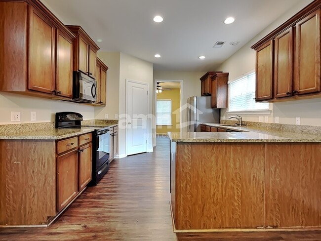 Photo - 498 Stonebridge Cir