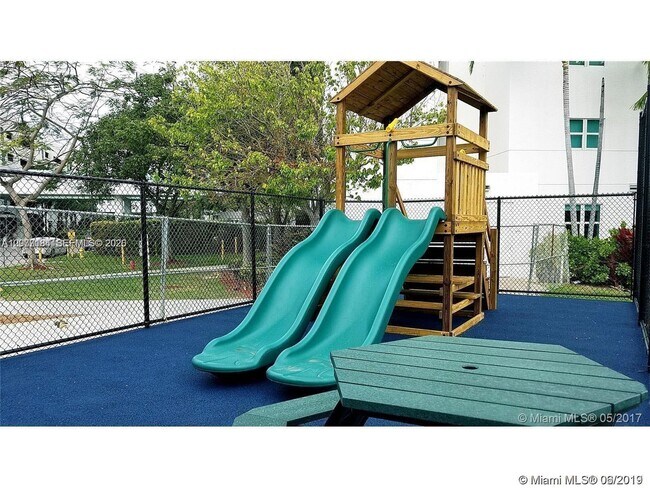 Photo - 15051 Royal Oaks Ln Unit 804