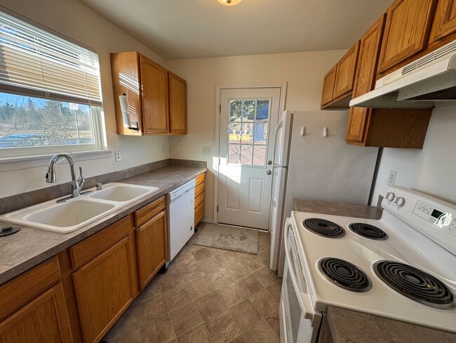 Photo - 2 Bedroom 1.5 Bathroom plus Office - Mount Vernon