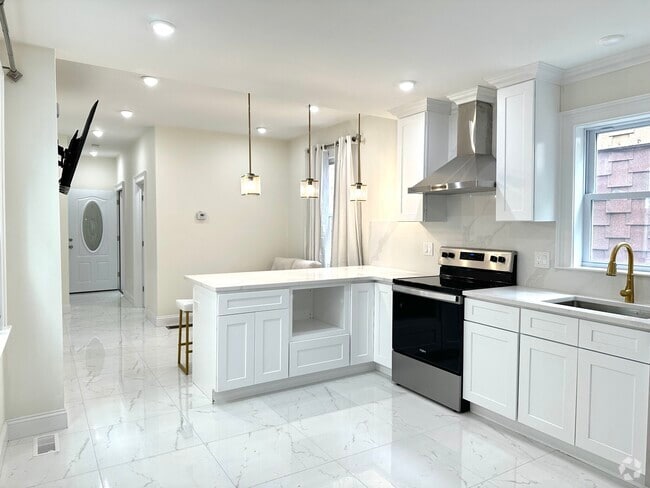 Building Photo - 11 Burrell St Unit 1 Rental