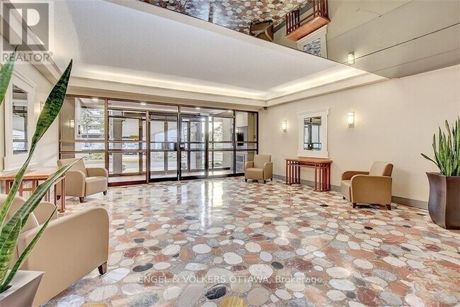 Photo - 1785 Frobisher Ln Unit 404