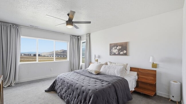 Photo - 328 W Snowberry Dr