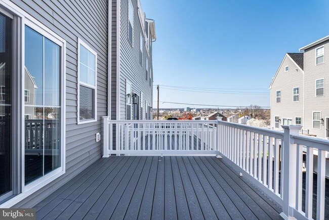 Photo - 434 Hurst St