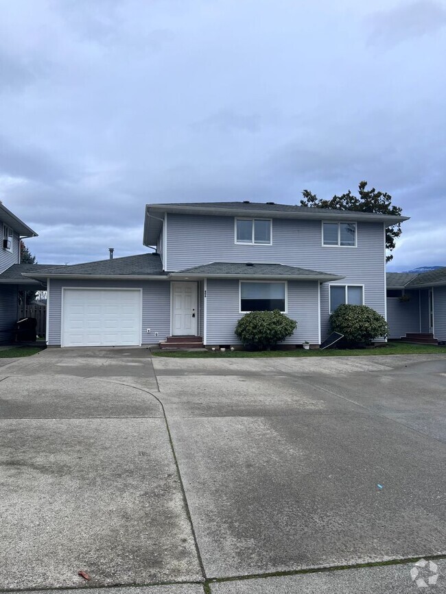 Building Photo - Smithf Unit 806 Rental