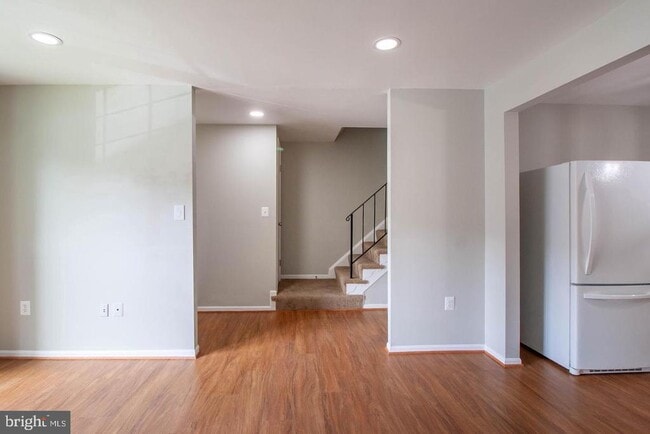 Photo - 9709 Lakepointe Dr