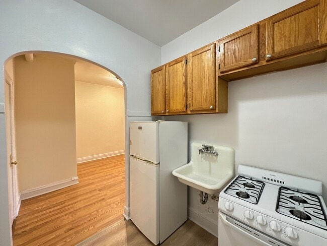 Photo - 2536 N Sawyer Ave Unit 601