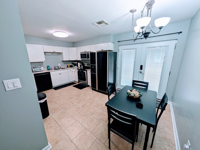 Photo - 550 Darby Creek Rd