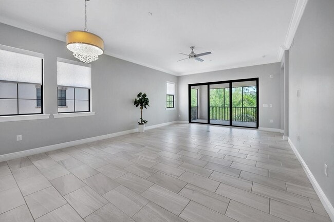 Photo - 16386 Viansa Wy