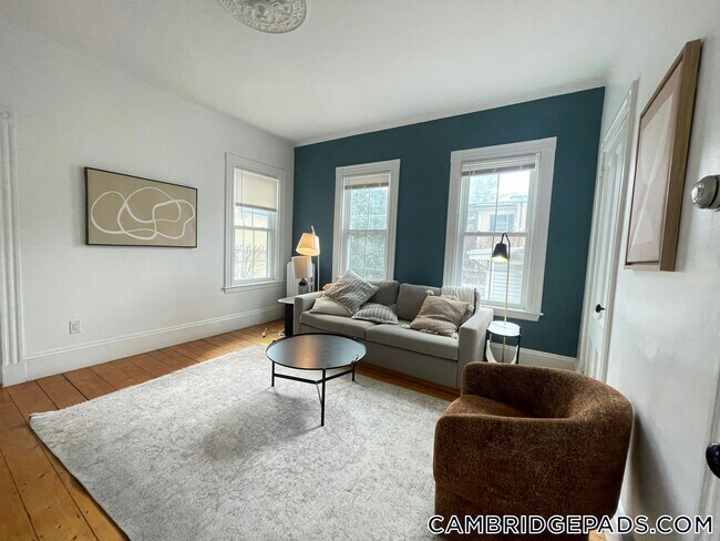 Photo - 32 Healey St