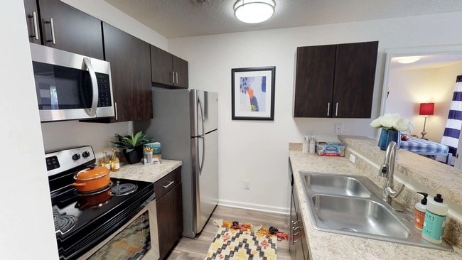 Photo - Carolina Creek Apartments