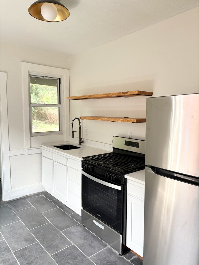 629 Chislett St Unit 629 Chislett #2